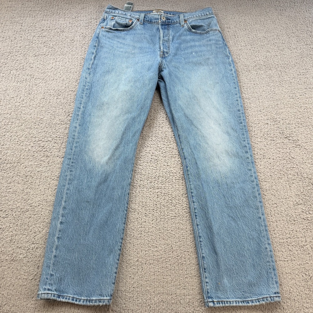 Levis 501 Curve Women Light Wash Straight Leg Button Fly Jeans 32